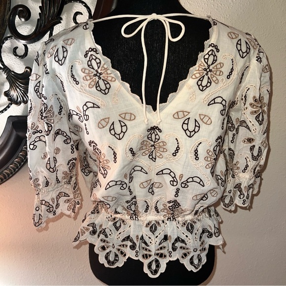 Anthropologie Women’s Eyelet Pullover Peplum Top V-Neck Cinched Waist Large - Picture 6 of 16